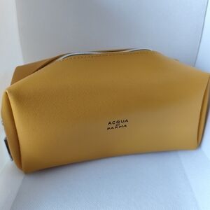 ACQUA DI PARMA / AIR CANADA Business Class Amenity Kit Pouch